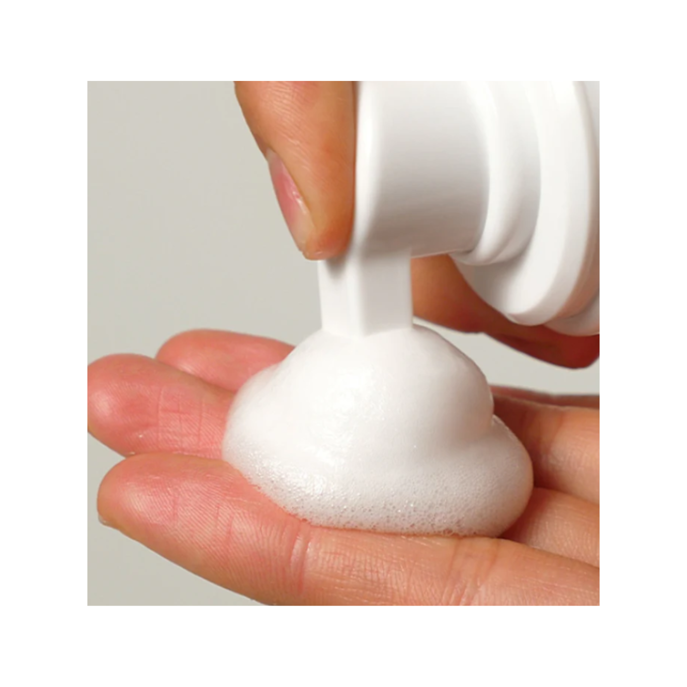 Hydra Repair Foaming Cleanser R4 - 150ml